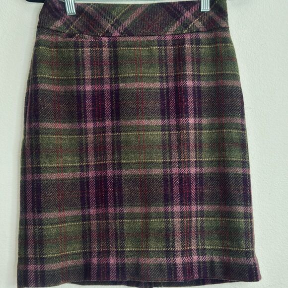 L.L. Bean wool Skirt 4P Green Plaid Christmas Wool - Picture 2 of 8